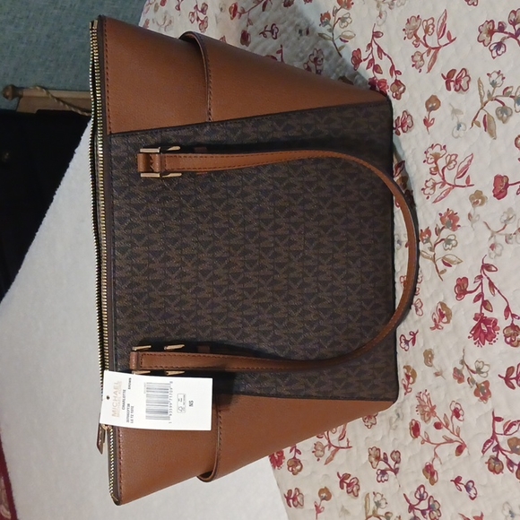 MICHAEL Michael Kors Handbags - Michael Kors Charlotte bag